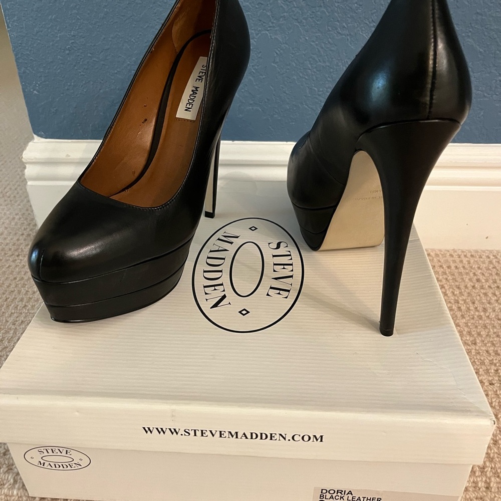Steve Madden Doria Black Platform stiletto Heels